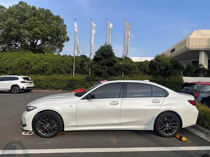 Фото 11 - BMW 3 Series