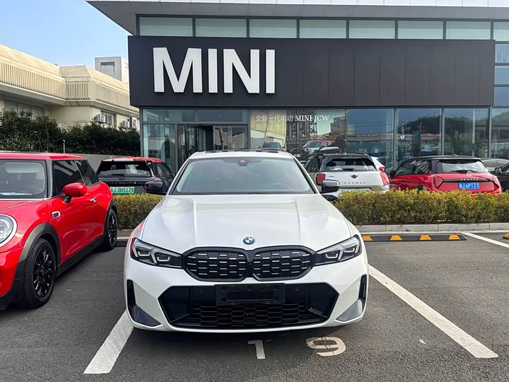 Фото 2 - BMW 3 Series