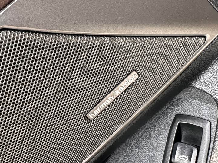 Фото 4 - BMW 3 Series