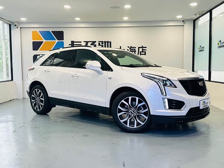 Фото 4 - Cadillac XT5