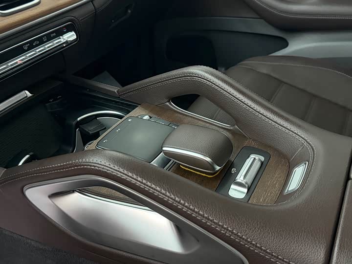 Фото 9 - Mercedes-Benz GLS-Class