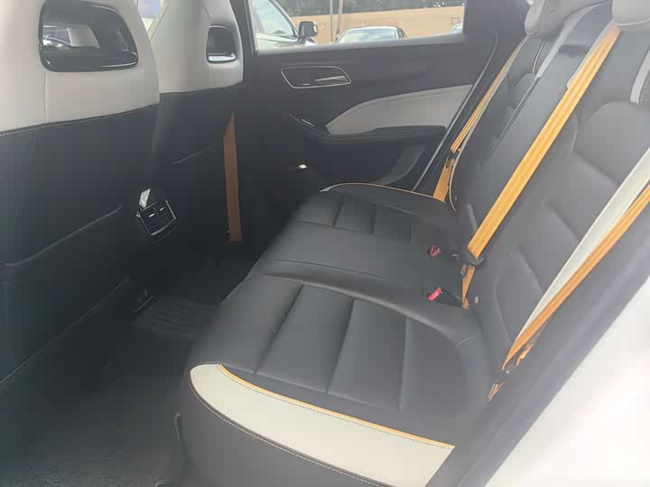 Фото 7 - MG Motor 6