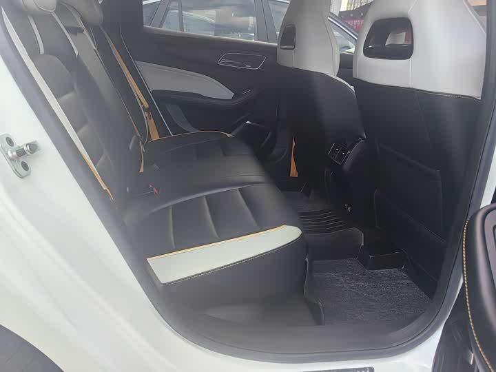 Фото 9 - MG Motor 6