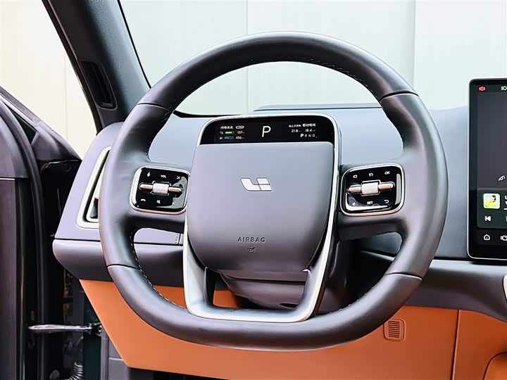 Фото 10 - LiXiang L6