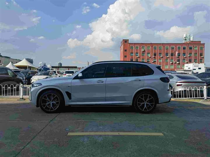 Фото 3 - BMW X5