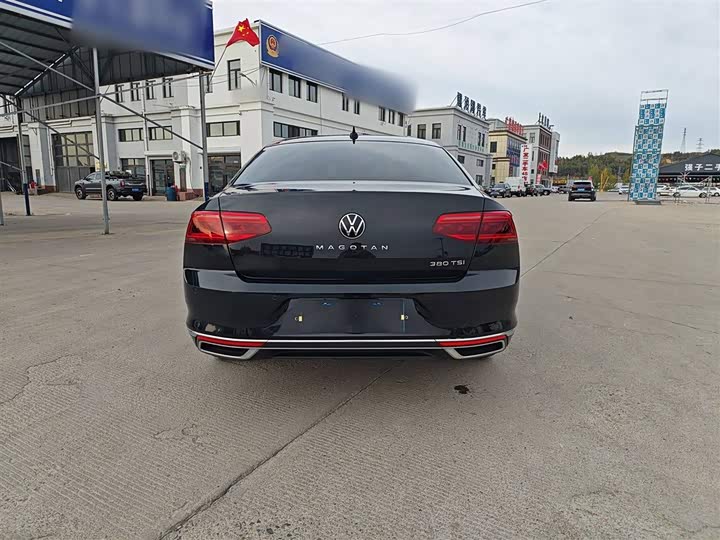Фото 6 - Volkswagen Magotan