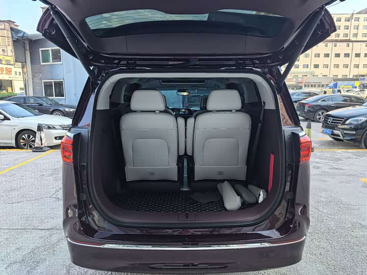 Фото 25 - Buick GL8 ES