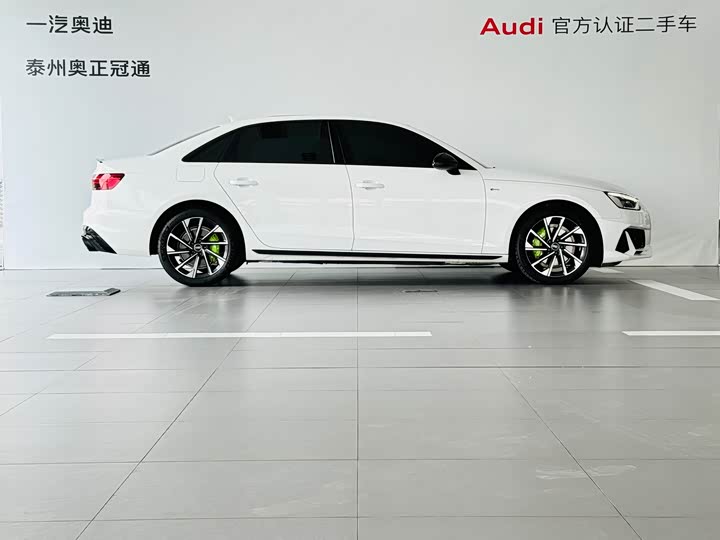 Фото 3 - Audi A4L