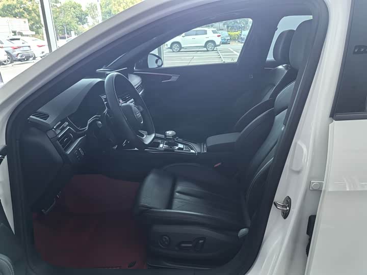 Фото 9 - Audi A4L