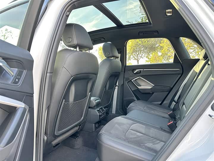 Фото 16 - Audi Q3