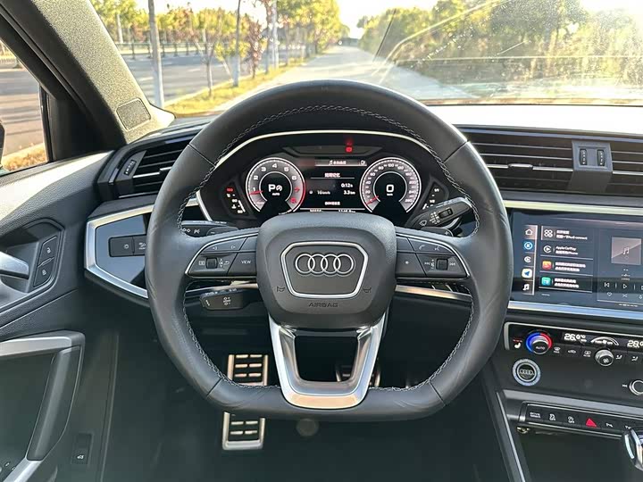 Фото 3 - Audi Q3