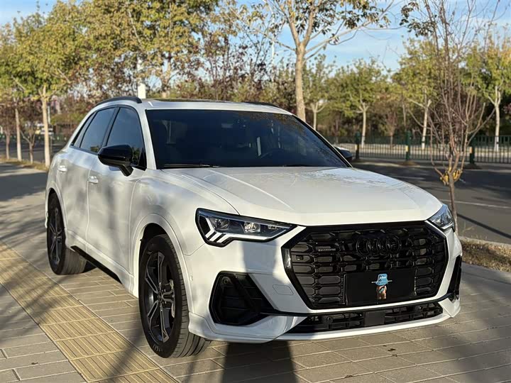 Фото 6 - Audi Q3