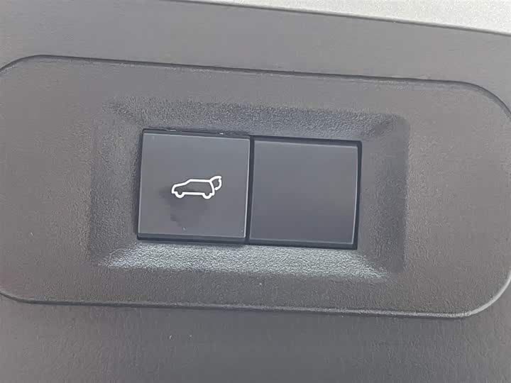 Фото 13 - Lexus NX