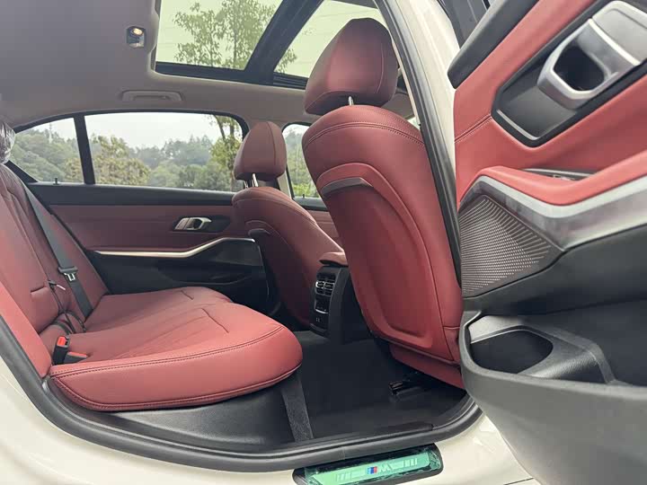 Фото 11 - BMW 3 Series