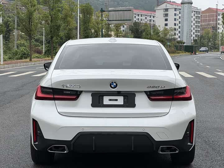 Фото 13 - BMW 3 Series