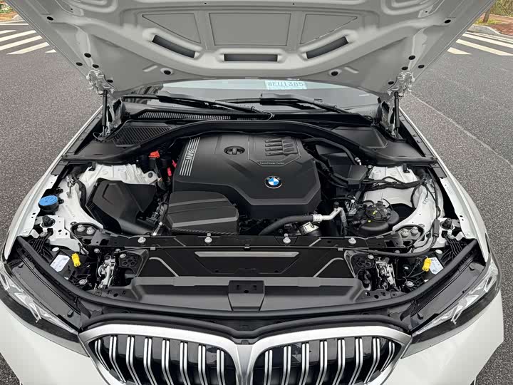 Фото 16 - BMW 3 Series