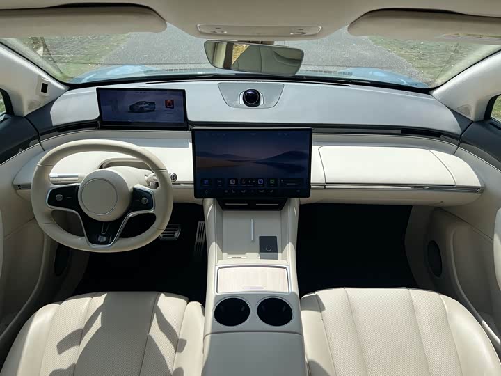 Фото 17 - Luxeed R7