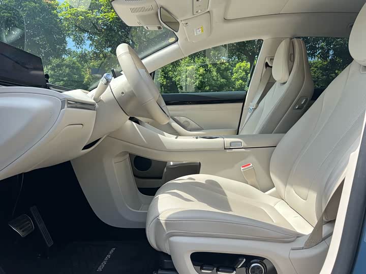 Фото 9 - Luxeed R7