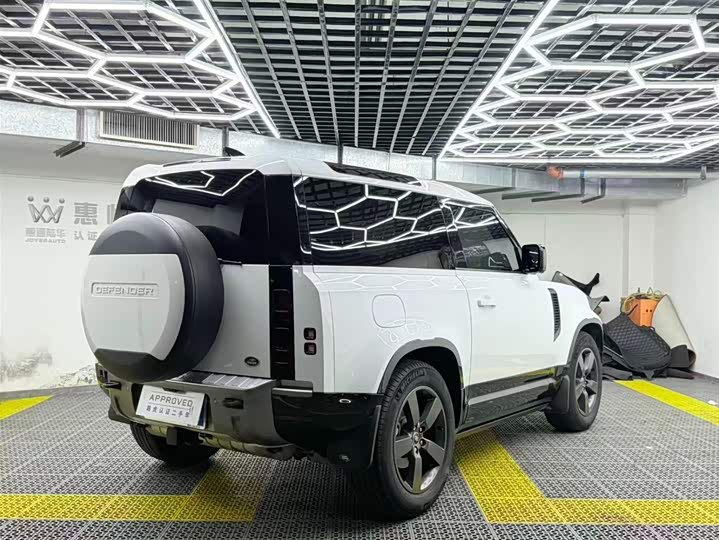 Фото 4 - Land Rover Defender