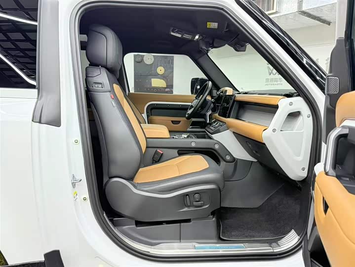 Фото 6 - Land Rover Defender