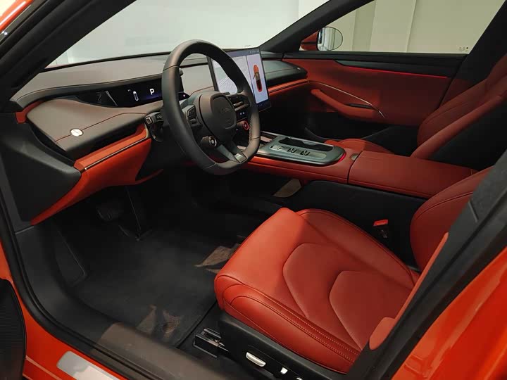 Фото 12 - Xiaomi SU7