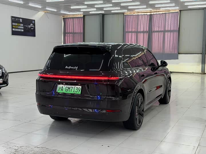 Фото 16 - LiXiang L9