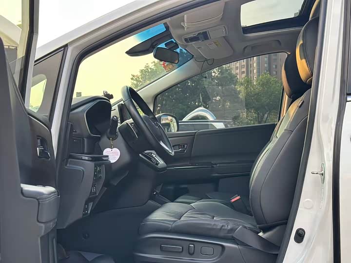 Фото 11 - Honda Odyssey