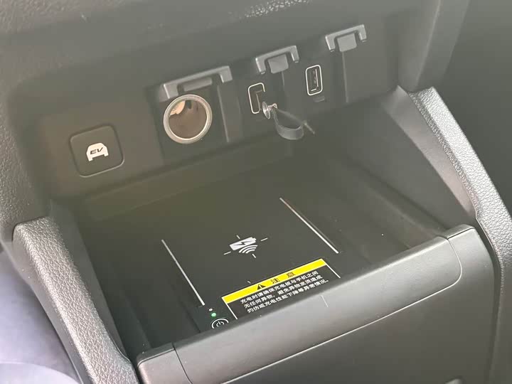 Фото 16 - Honda Odyssey