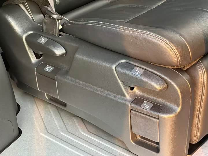 Фото 25 - Honda Odyssey