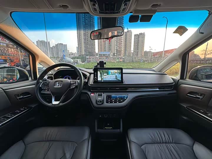 Фото 26 - Honda Odyssey