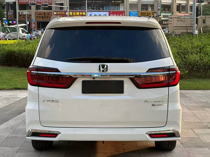 Фото 5 - Honda Odyssey