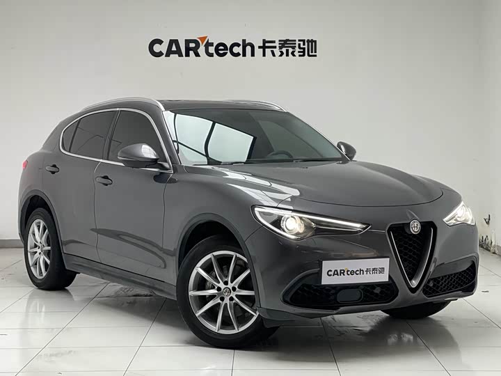 Фото 3 - Alfa Romeo Stelvio