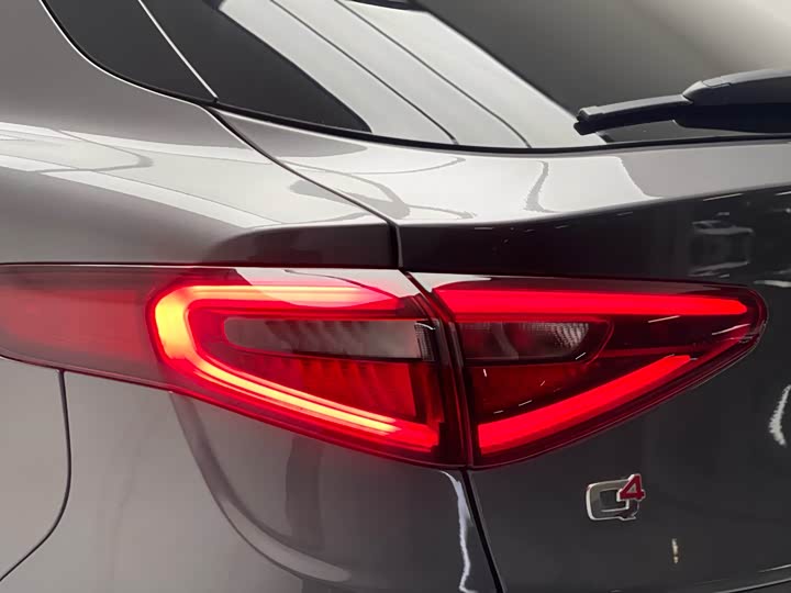 Фото 35 - Alfa Romeo Stelvio