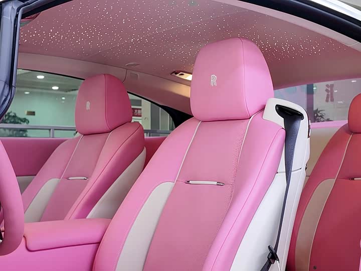 Фото 9 - Rolls-Royce Wraith