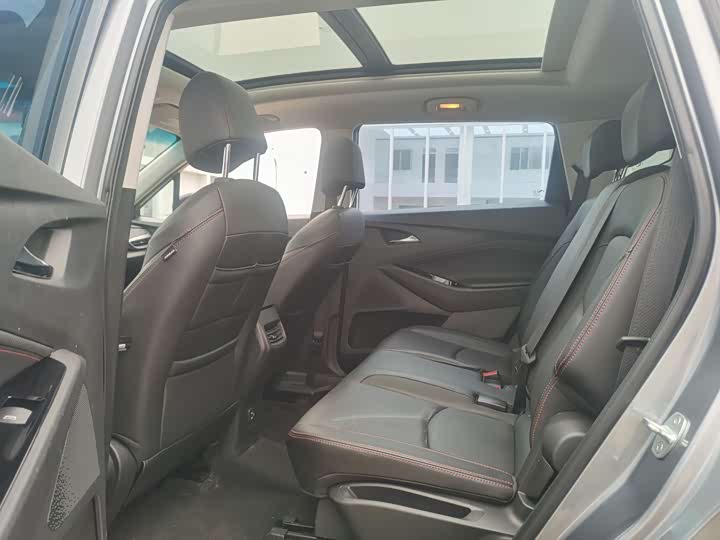 Фото 10 - Chevrolet Orlando