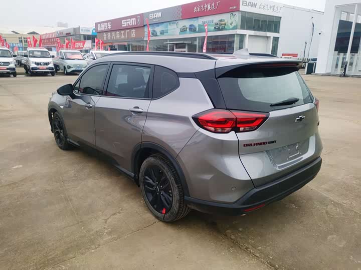 Фото 7 - Chevrolet Orlando