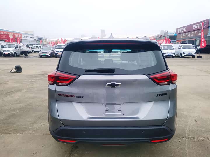 Фото 8 - Chevrolet Orlando