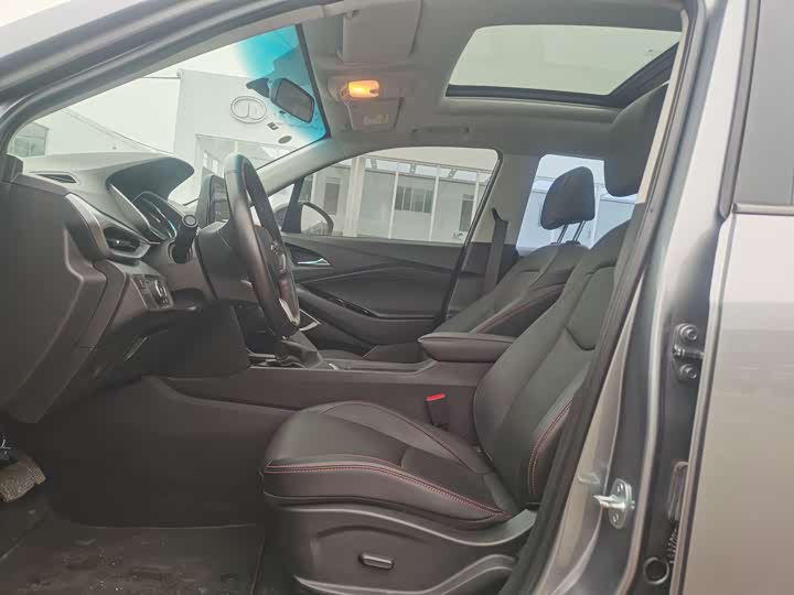 Фото 9 - Chevrolet Orlando