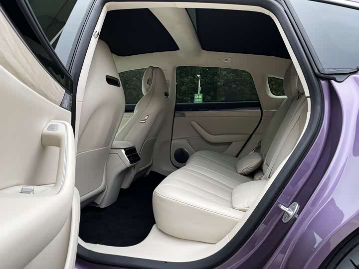 Фото 12 - Luxeed S7