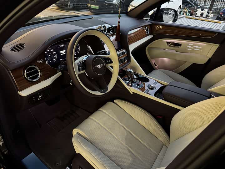 Фото 8 - Bentley Bentayga