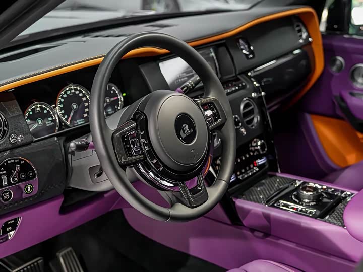 Фото 14 - Rolls-Royce Cullinan