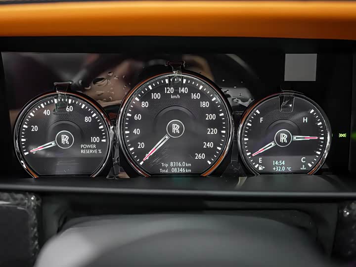 Фото 21 - Rolls-Royce Cullinan