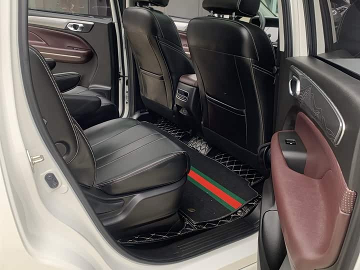 Фото 13 - GAC Trumpchi M6