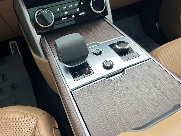 Фото 11 - Land Rover Range Rover