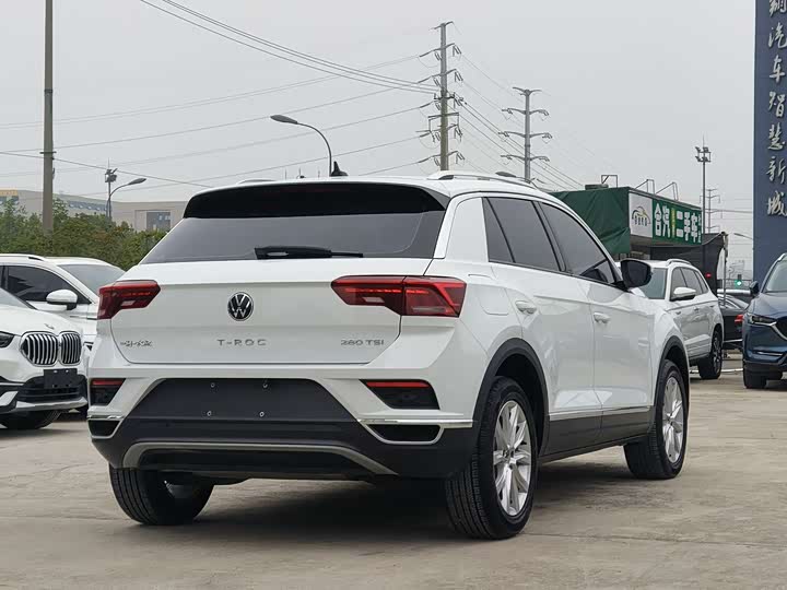 Фото 9 - Volkswagen T-Roc