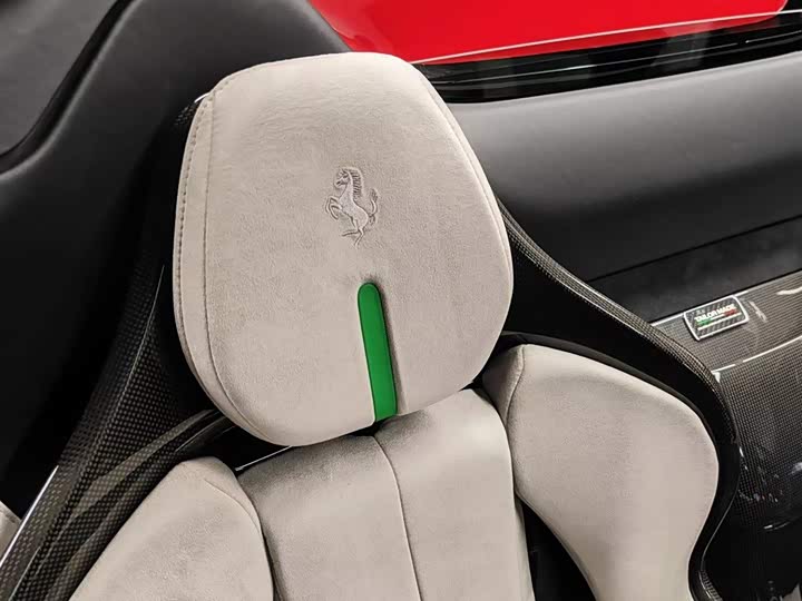 Фото 9 - Ferrari SF90