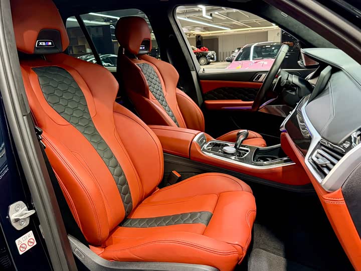 Фото 10 - BMW X5 M