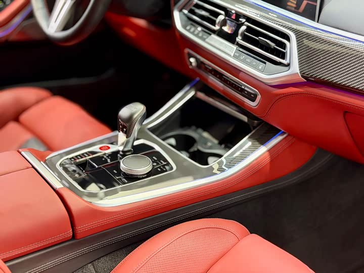 Фото 12 - BMW X5 M