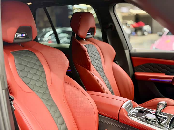 Фото 13 - BMW X5 M