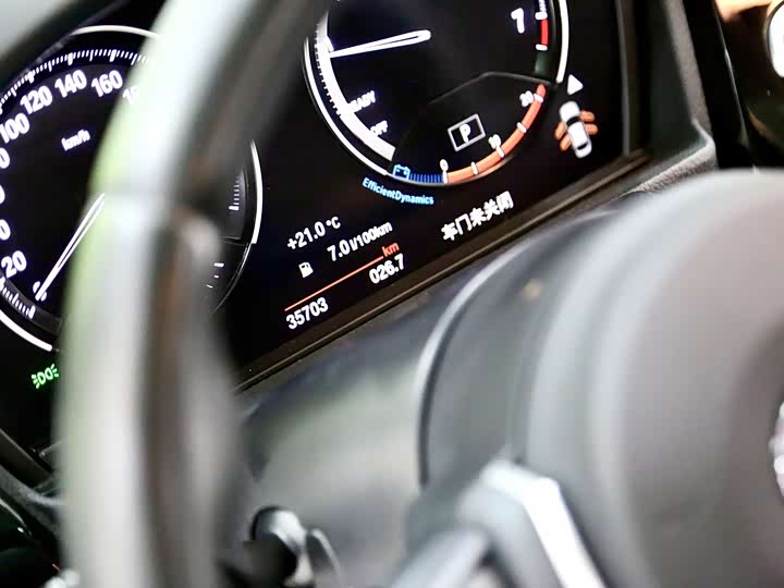 Фото 11 - BMW 1 Series